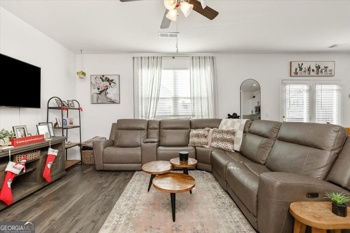 219 Barnyard Way Perry, GA 31069 - Photo 10 of 52