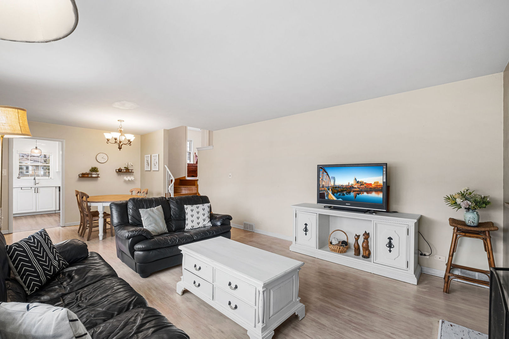 331 Romona Road Wilmette, IL 60091 - Photo 4 of 19