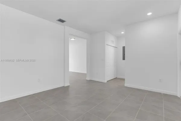 $2,390 | 2661 Southeast 28th Street, Homestead, FL 33035