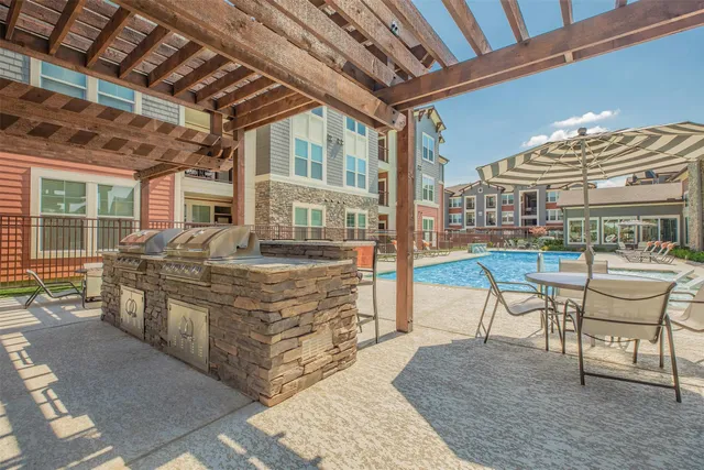 $1,835 | 3400 Louetta Road, Unit 422, Spring, TX 77388