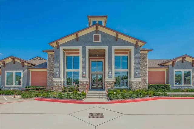 $1,835 | 3400 Louetta Road, Unit 422, Spring, TX 77388