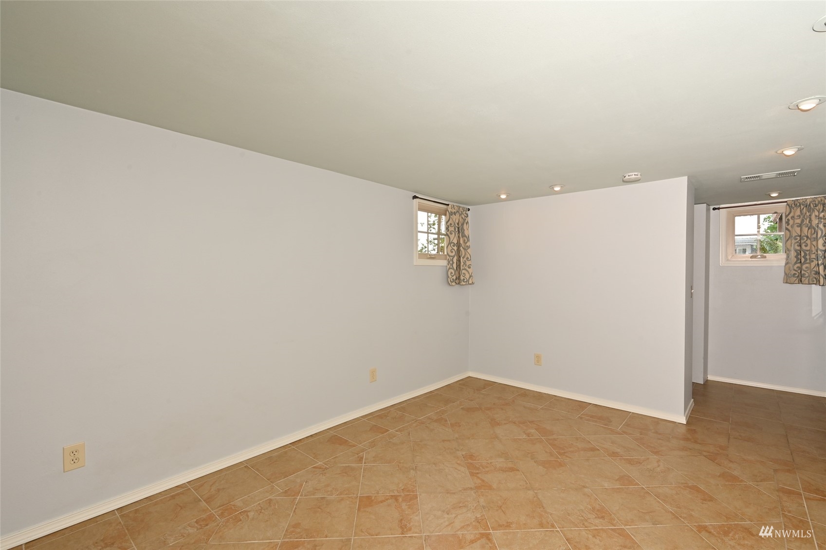 2113 North 40th Street Seattle, WA 98103 - Photo 26 of 37 Gallery Image 26