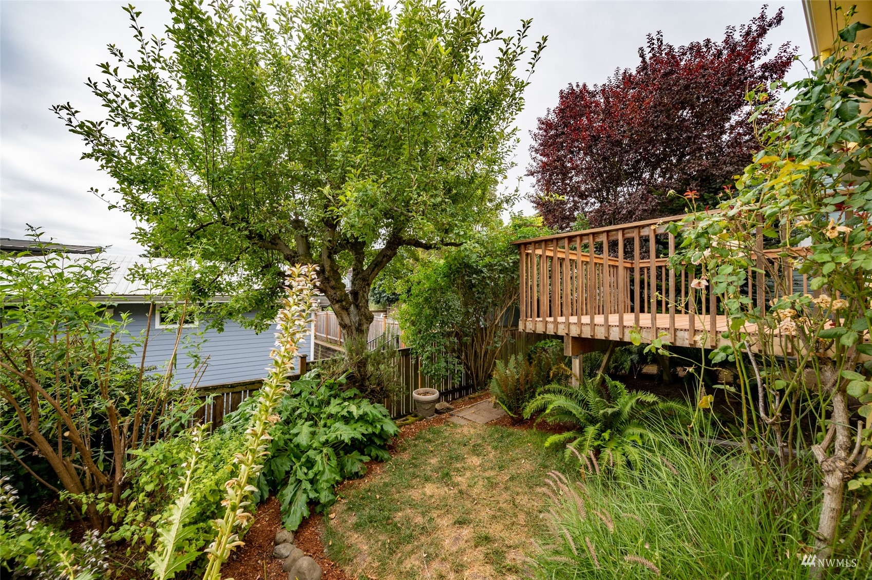 2113 North 40th Street Seattle, WA 98103 - Photo 31 of 37 Gallery Image 31