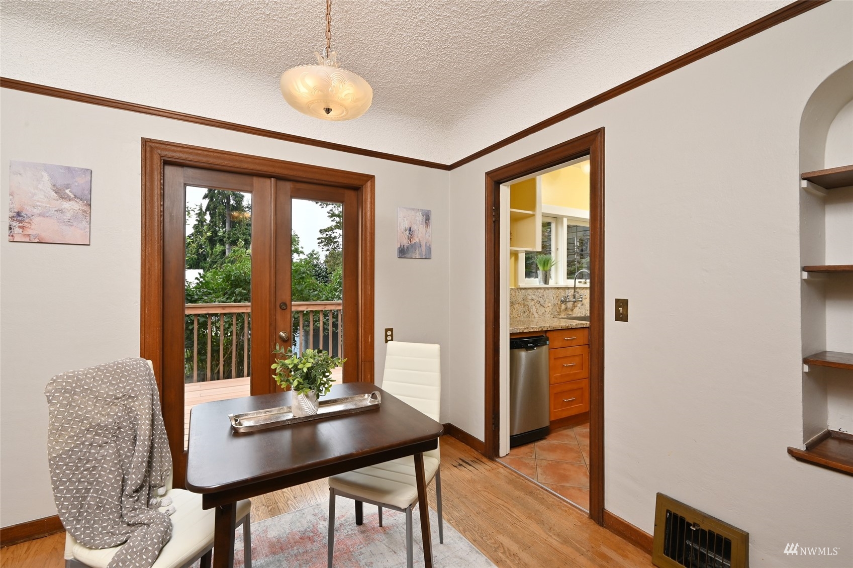 2113 North 40th Street Seattle, WA 98103 - Photo 10 of 37 Gallery Image 10