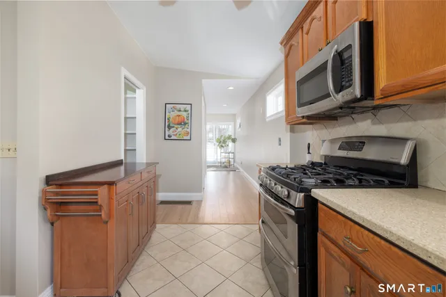 $429,900 | 349 Quinnipiac Avenue, North Haven, CT 06473