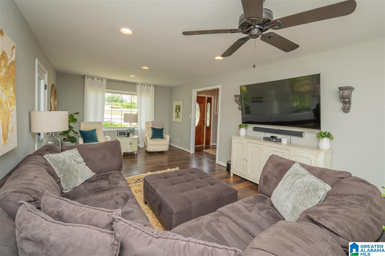 720 Shades Crest Road Birmingham, AL 35226 - Photo 12 of 49