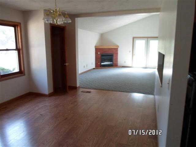 306 West Main Street Butler, IN 46721 - Photo 4 of 25