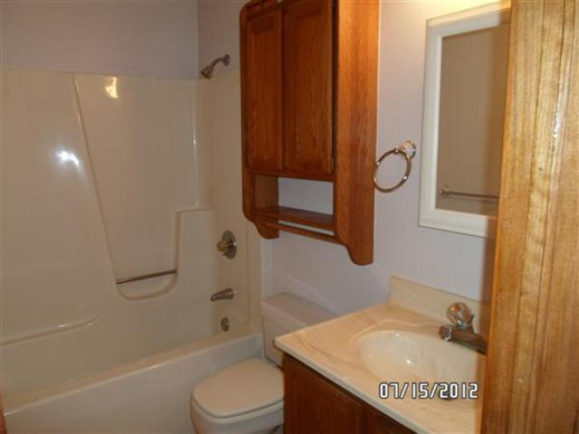 306 West Main Street Butler, IN 46721 - Photo 9 of 25