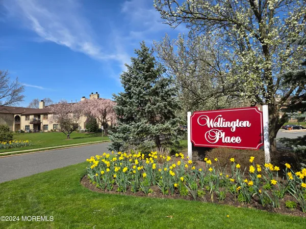 $2,400 | 912 Wellington Place, Aberdeen, NJ 07747