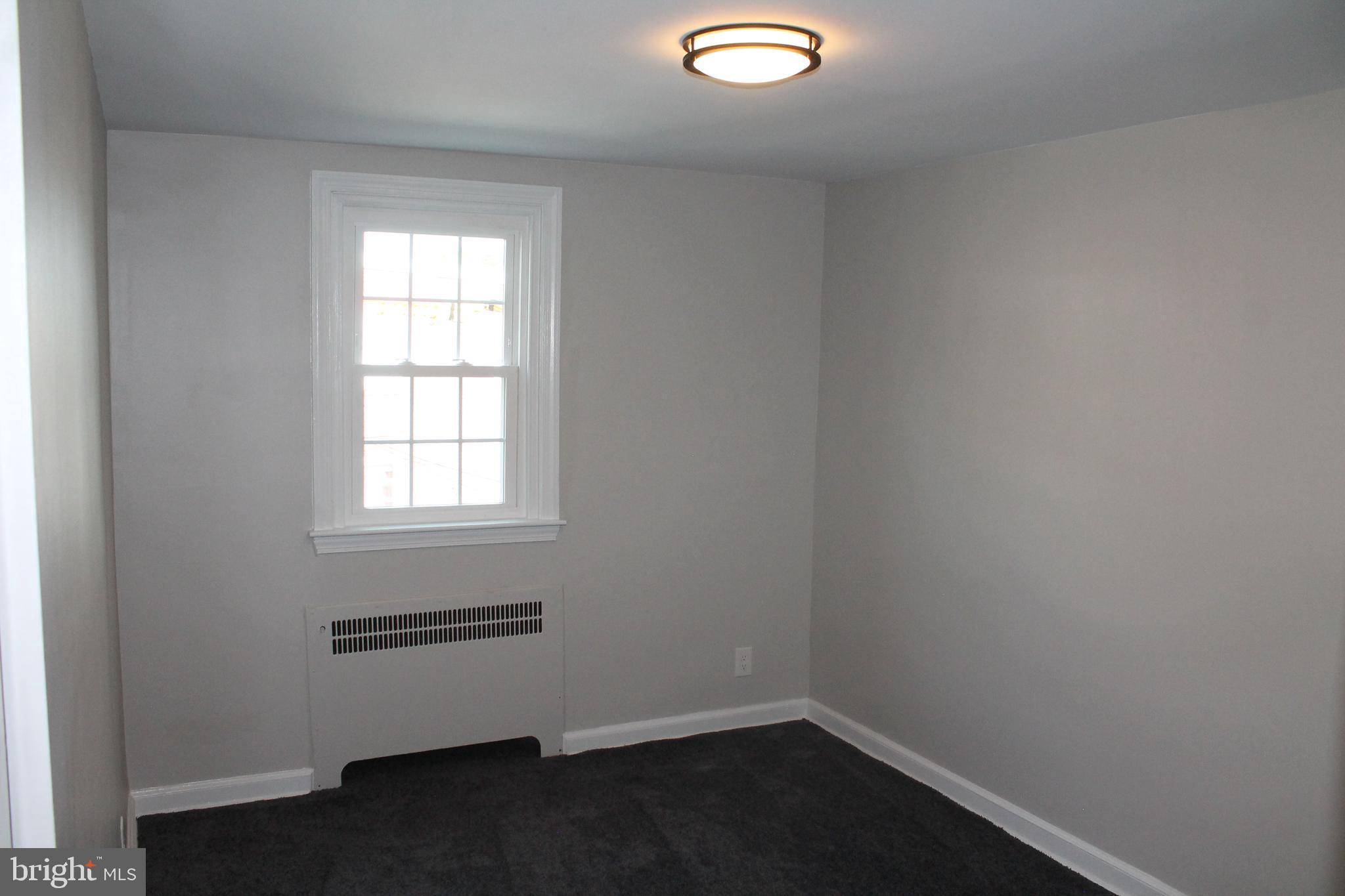 343 Hampden Road Upper Darby, PA 19082 - Photo 11 of 17
