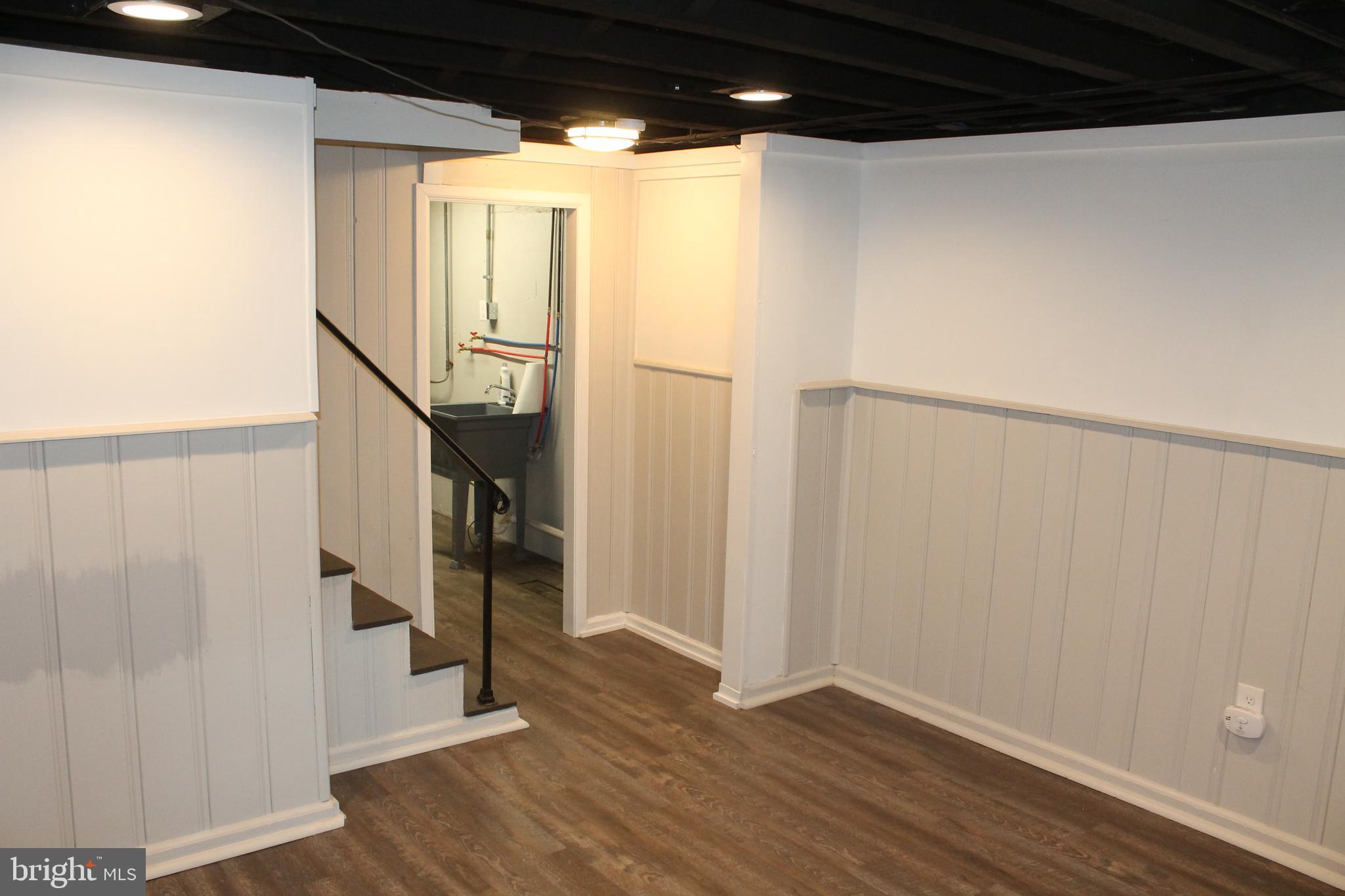343 Hampden Road Upper Darby, PA 19082 - Photo 15 of 17