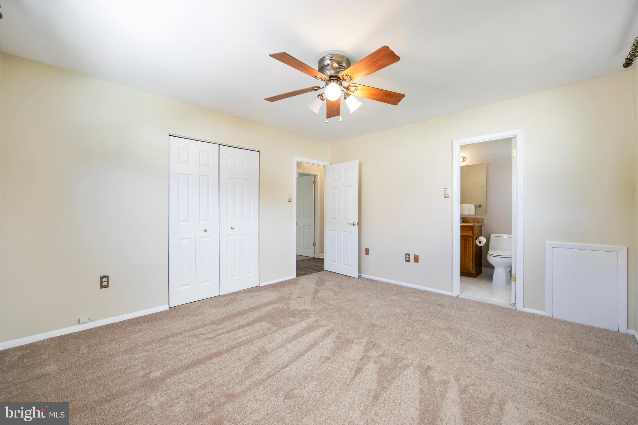 95 Lincoln Drive Clementon, NJ 08021 - Photo 30 of 47 a view of an empty room