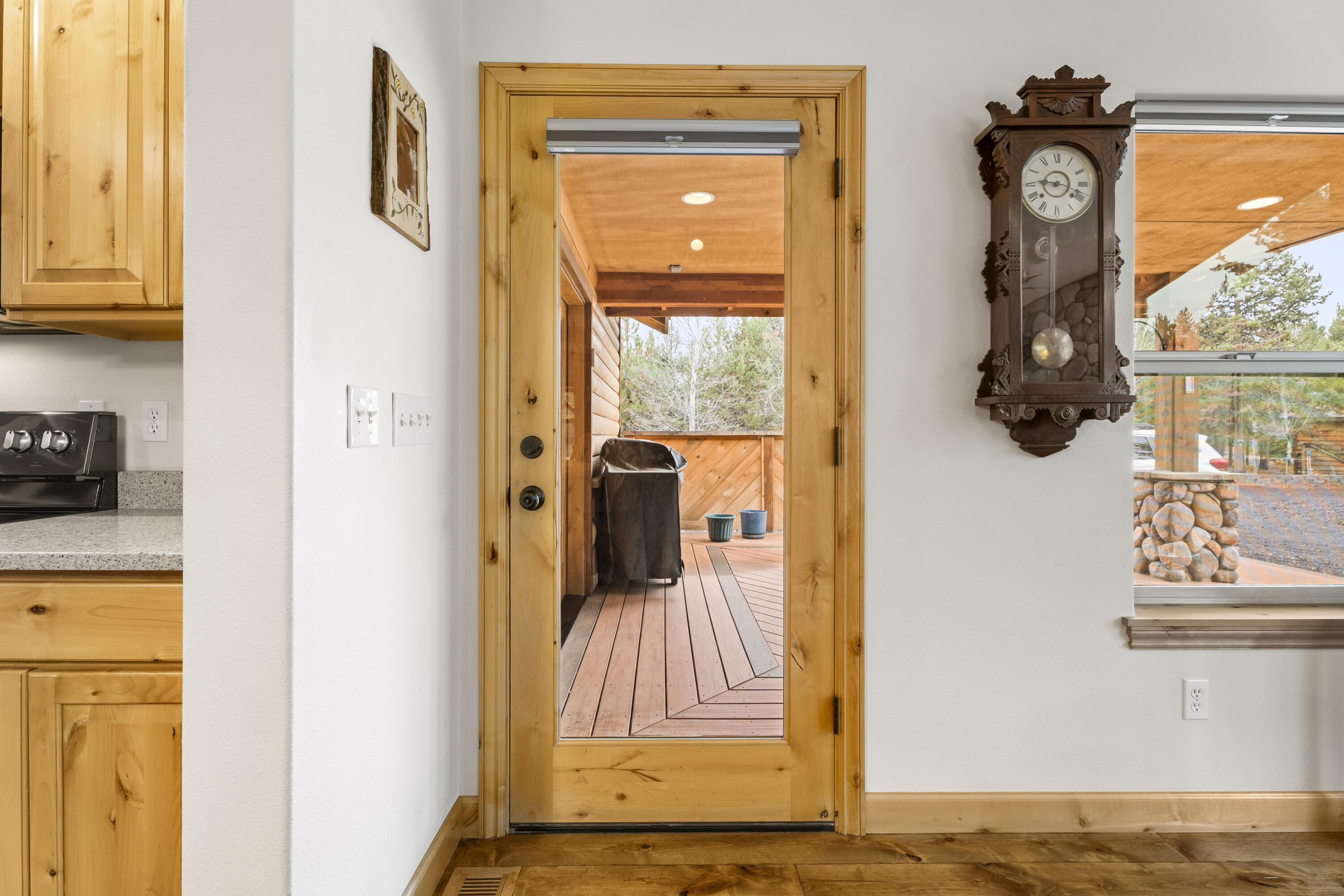 54456 Huntington Road Bend, OR 97707 - Photo 28 of 43 Gallery Image 28