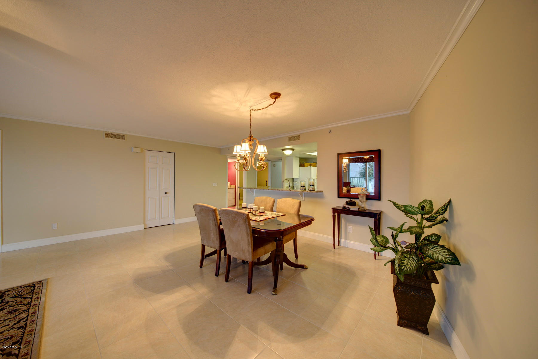104 Riverside Drive, Unit 204 Cocoa, FL 32922 - Photo 12 of 27 Dining_Open_to_Kitchen