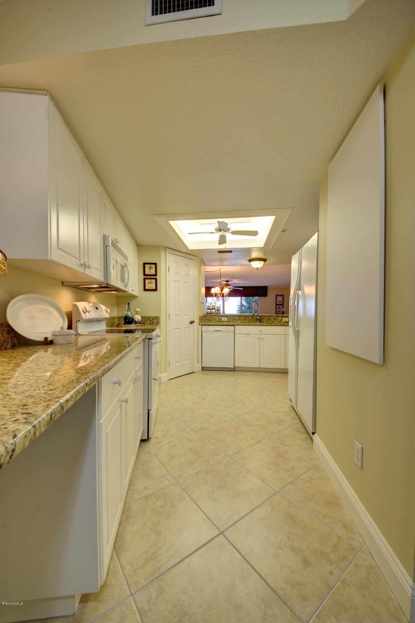 104 Riverside Drive, Unit 204 Cocoa, FL 32922 - Photo 13 of 27 Kitchen(1)