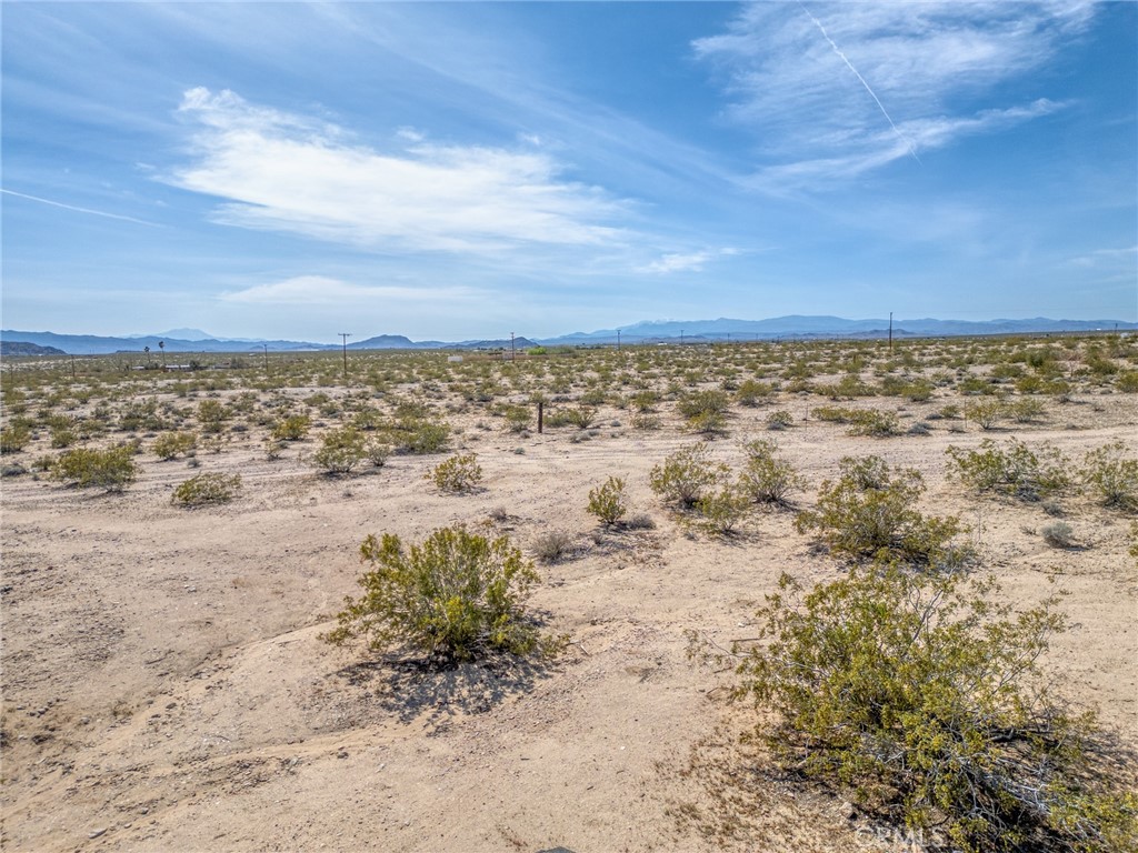 66270 Saturn Road Joshua Tree, CA 92252 - Photo 63 of 75
