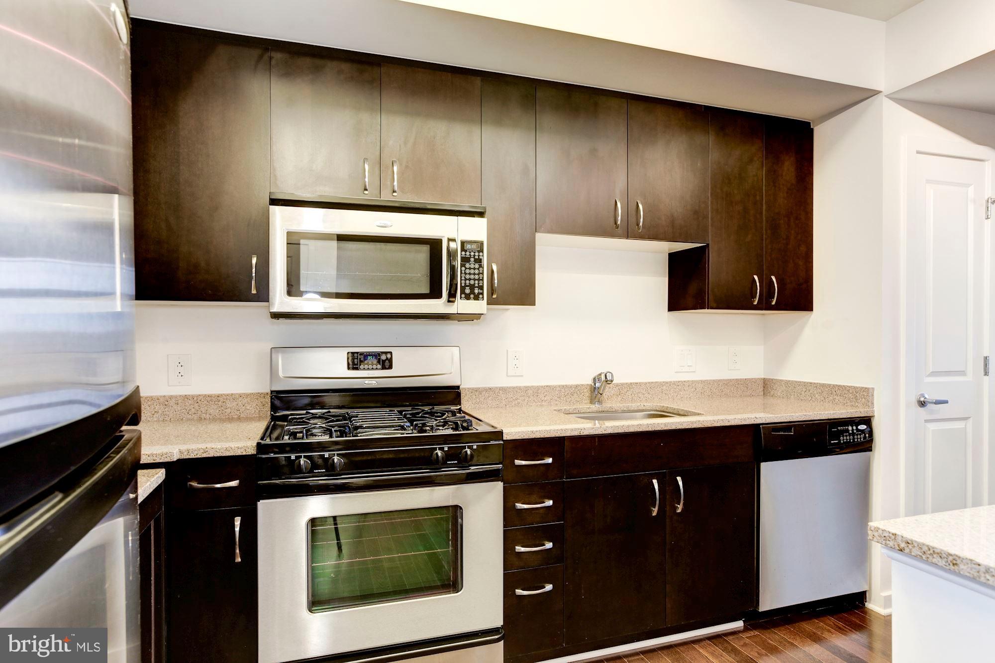 475 K Street Northwest, Unit 1105 Washington, DC 20001 - Photo 9 of 28 Kitchen