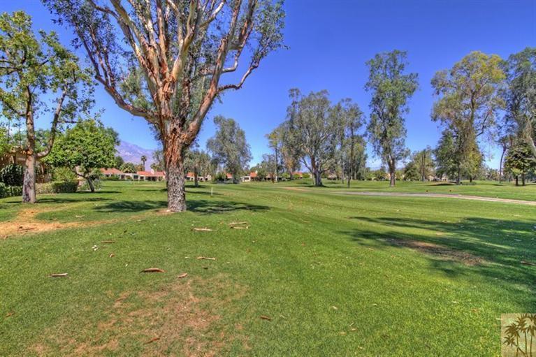 925 Inverness Drive Rancho Mirage, CA 92270 - Photo 27 of 35 a big yard with lots of trees