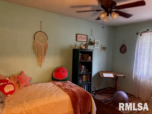 $220,000 | 1415 East Sycamore Street, Canton, IL 61520