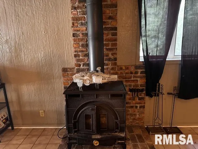 $220,000 | 1415 East Sycamore Street, Canton, IL 61520