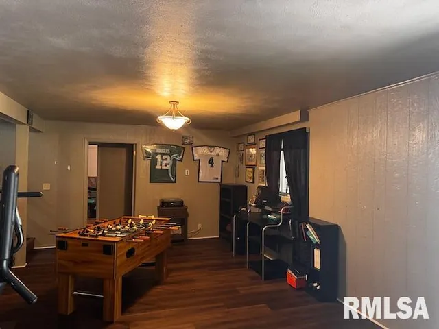 $220,000 | 1415 East Sycamore Street, Canton, IL 61520