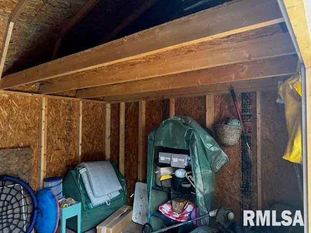 $220,000 | 1415 East Sycamore Street, Canton, IL 61520