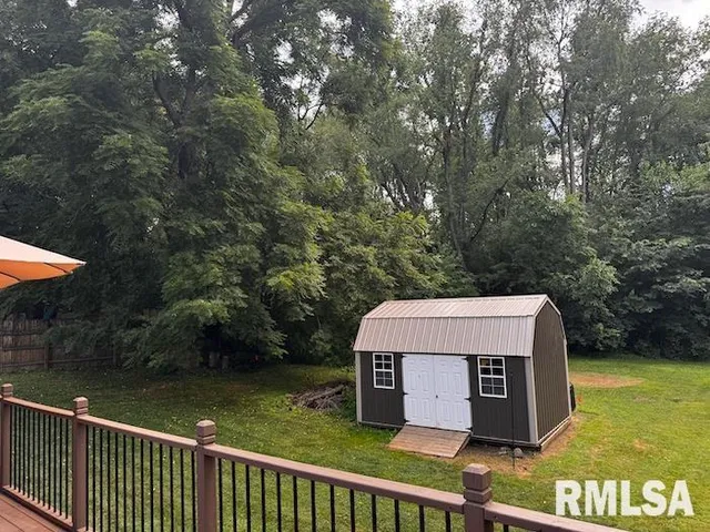 $220,000 | 1415 East Sycamore Street, Canton, IL 61520