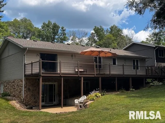 $220,000 | 1415 East Sycamore Street, Canton, IL 61520