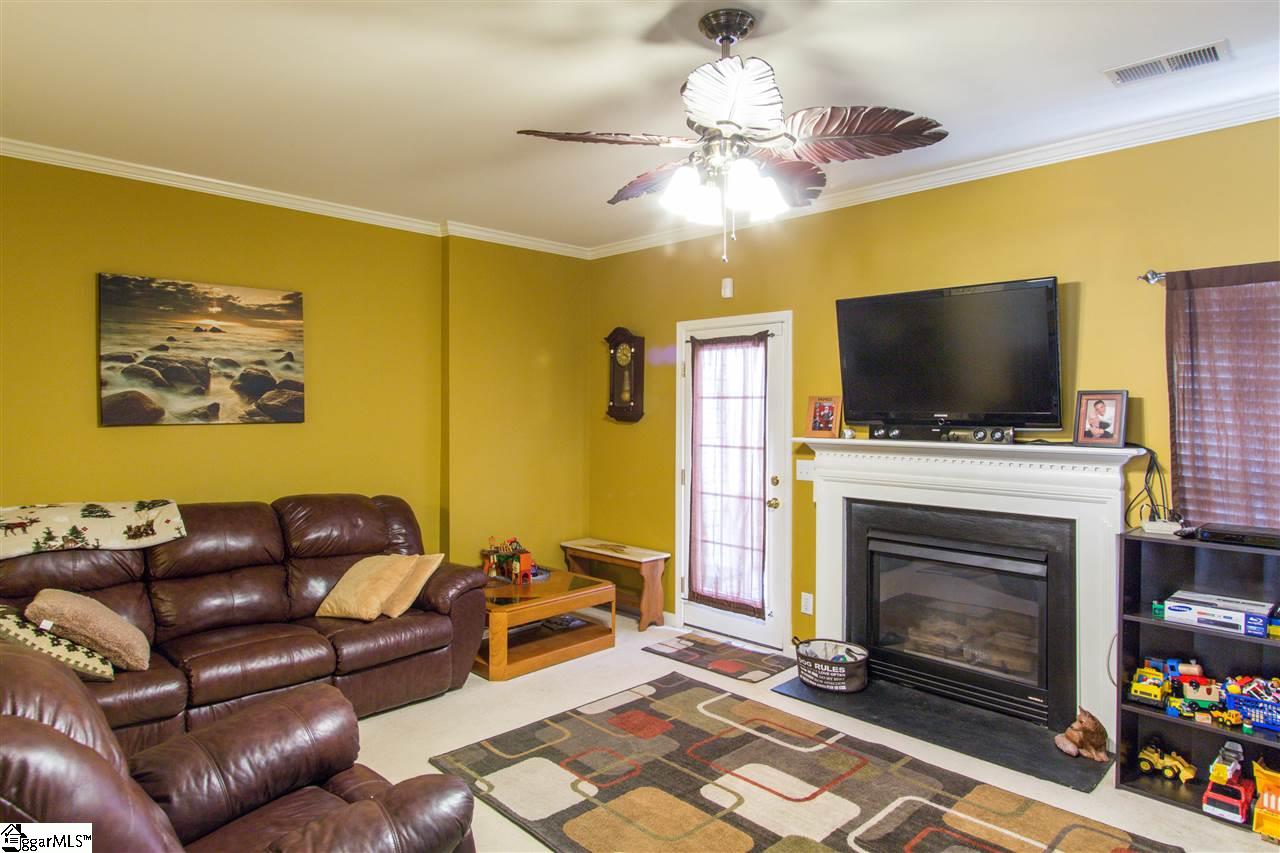 12 Spring Crossing Circle Greer, SC 29650 - Photo 2 of 14
