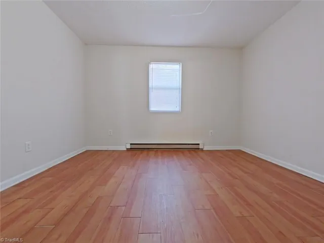 $795 | 723 South Scientific Street, High Point, NC 27260