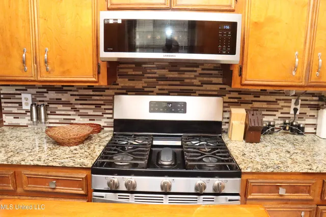 $265,000 | 1264 Shell Oil Road, Brandon, MS 39042