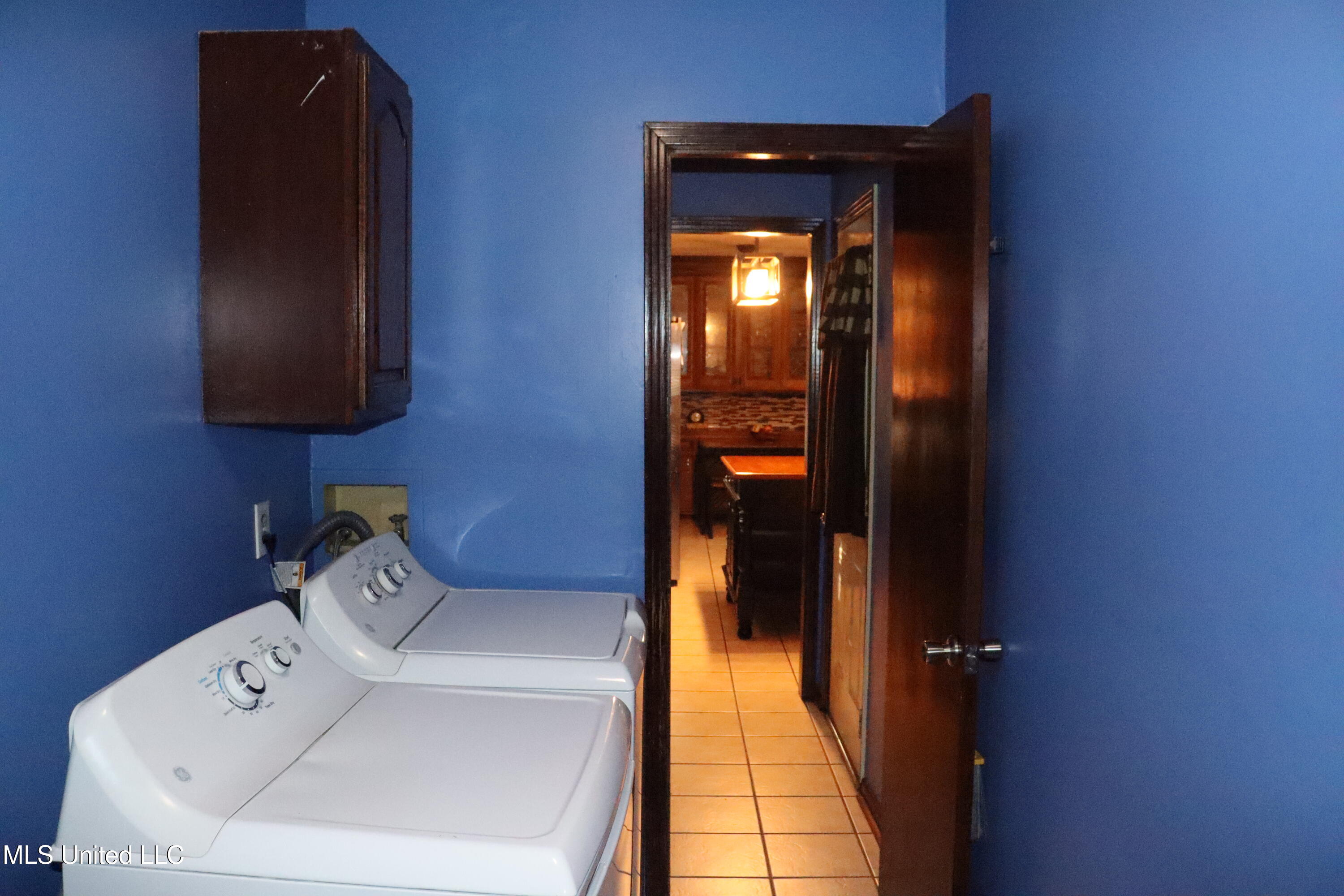 1264 Shell Oil Road Brandon, MS 39042 - Photo 39 of 51 Laundry Room