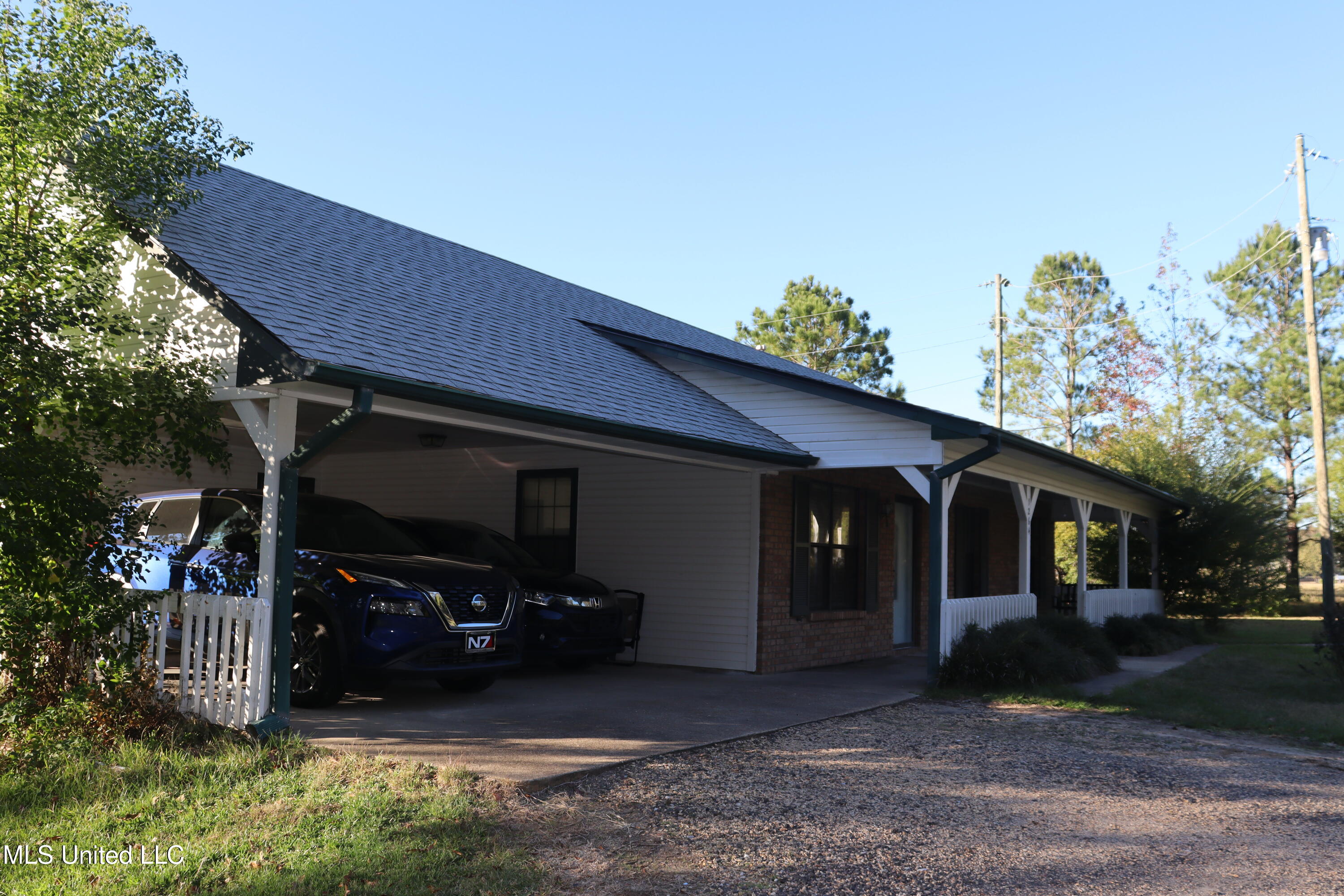 1264 Shell Oil Road Brandon, MS 39042 - Photo 4 of 51 Front side