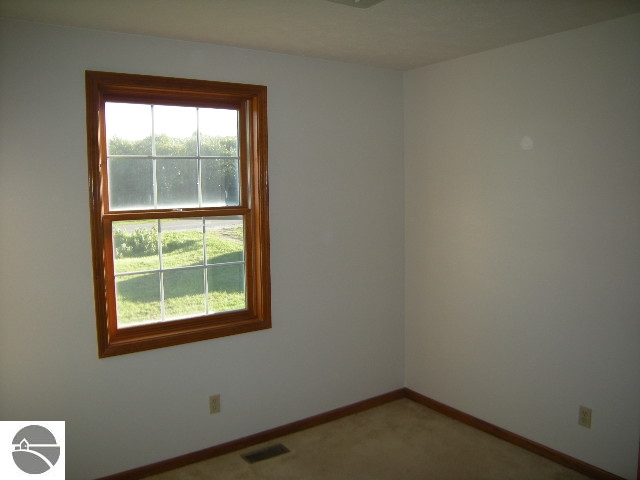 3042 North Setterbo Road Suttons Bay, MI 49682 - Photo 10 of 17 1777789-9.JPG