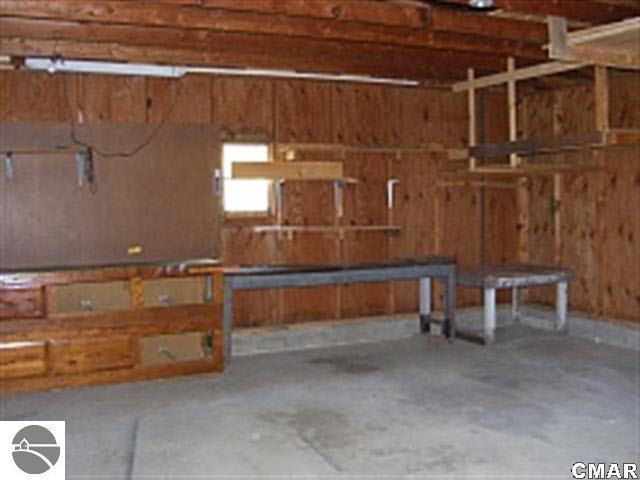 5817 East Pakes Road Crystal, MI 48818 - Photo 21 of 23 1768792-20.JPG