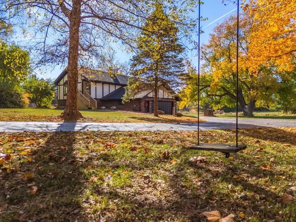 $475,000 | 3312 North 1475 East Road, Heyworth, IL 61745