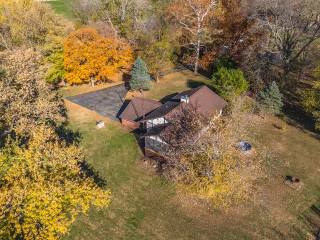 $535,000 | 3312 North 1475 East Road, Heyworth, IL 61745