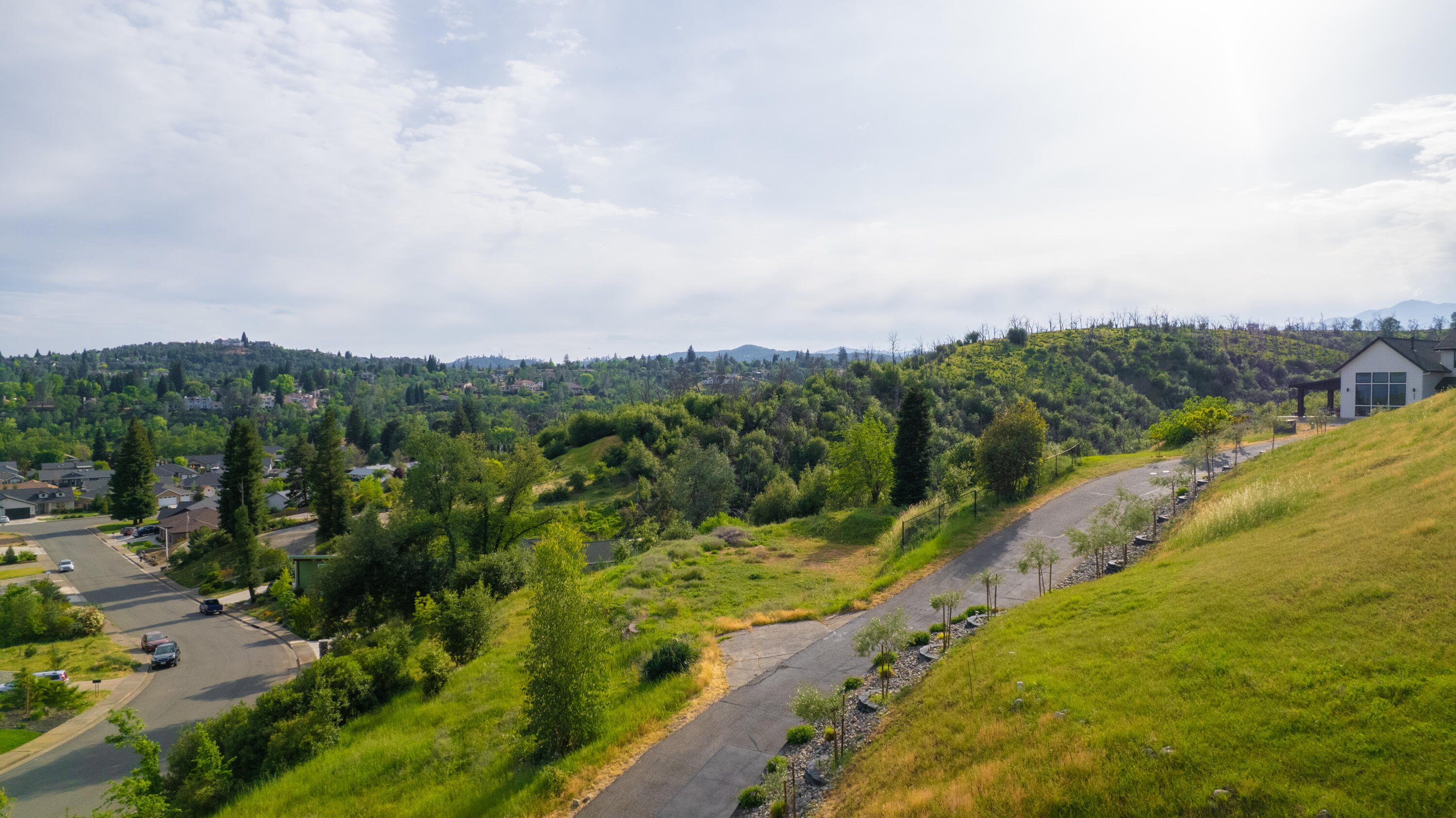 490 Turquoise Court Redding, CA 96003 - Photo 23 of 25 Property