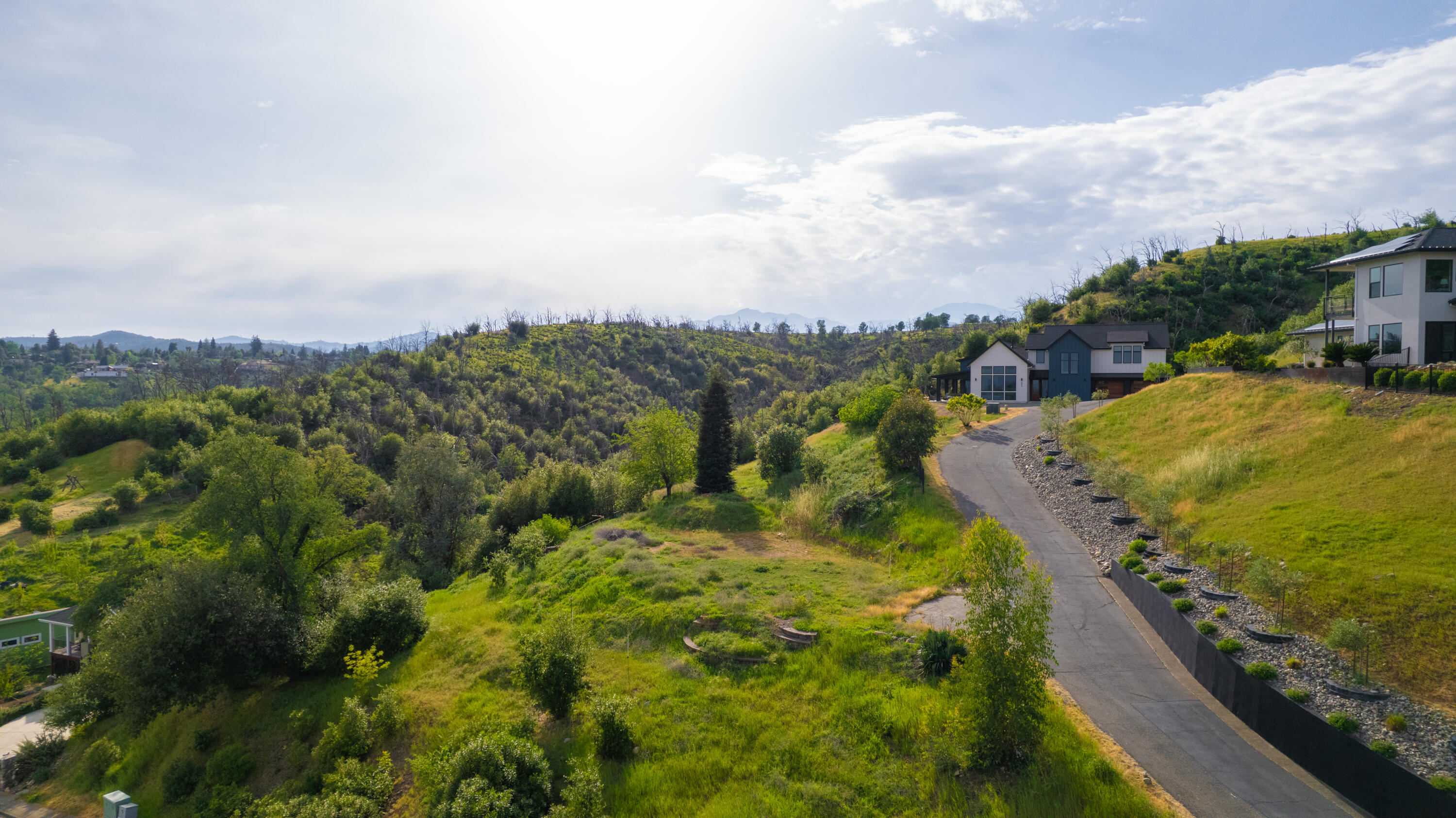 490 Turquoise Court Redding, CA 96003 - Photo 24 of 25 Property