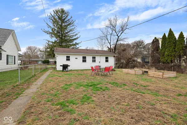 $215,000 | 449 South Peru Street, Cicero, IN 46034