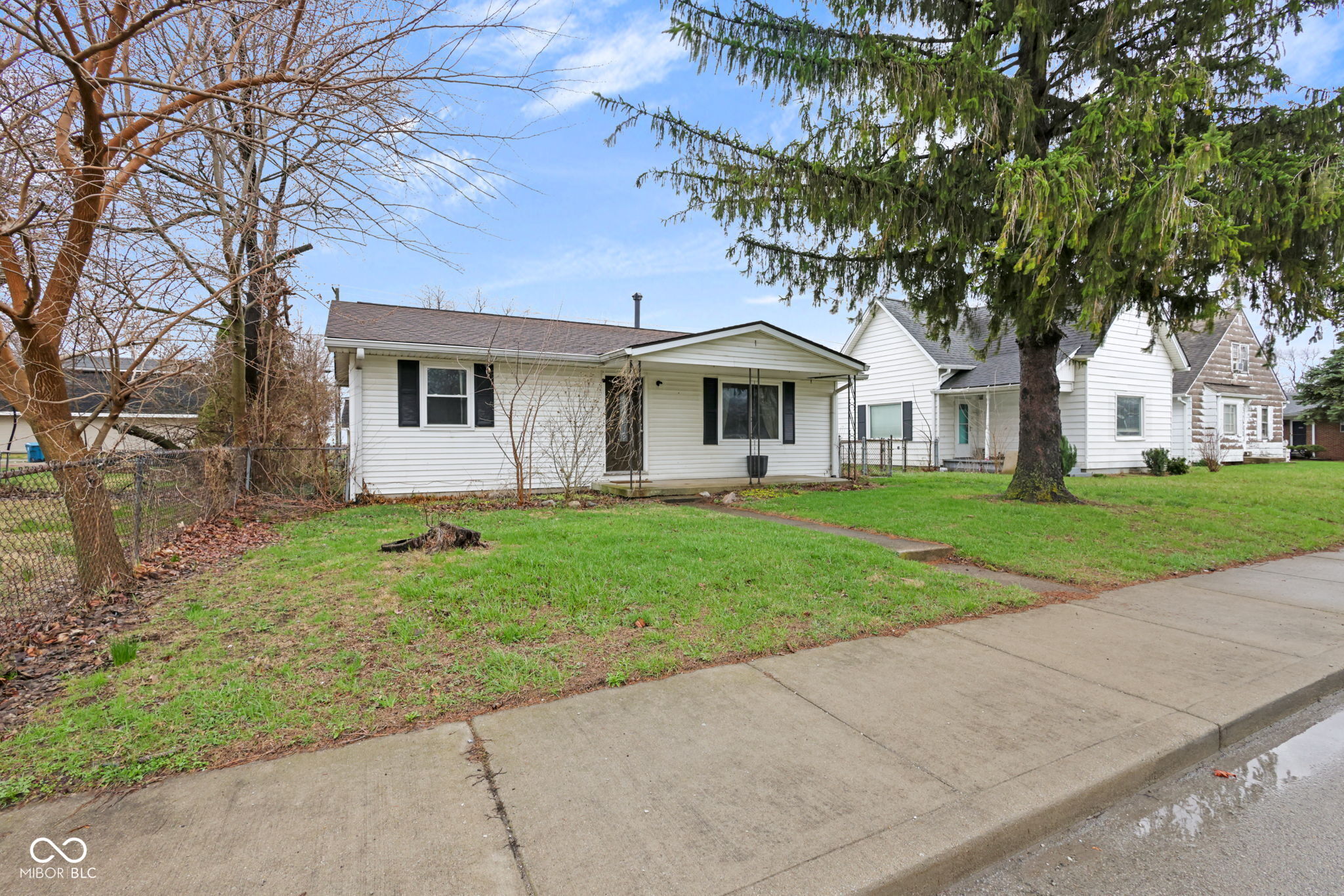 449 South Peru Street Cicero, IN 46034 - Photo 2 of 22