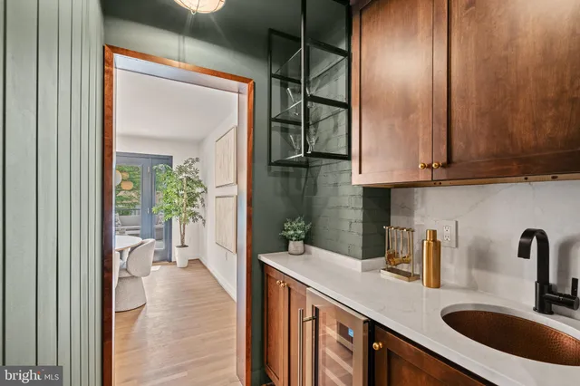 $1,450,000 | 10612 Democracy Lane, Potomac, MD 20854