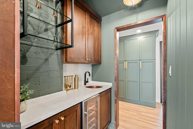 $1,450,000 | 10612 Democracy Lane, Potomac, MD 20854