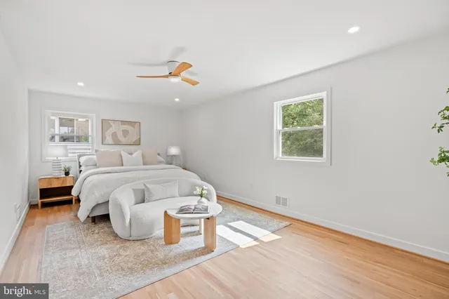 $1,450,000 | 10612 Democracy Lane, Potomac, MD 20854