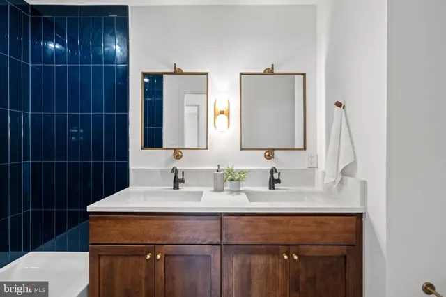 $1,450,000 | 10612 Democracy Lane, Potomac, MD 20854