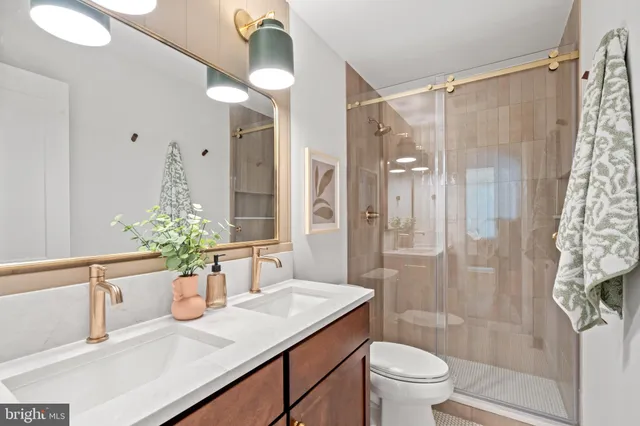 $1,450,000 | 10612 Democracy Lane, Potomac, MD 20854