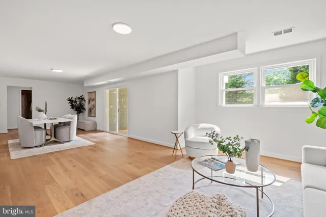 $1,450,000 | 10612 Democracy Lane, Potomac, MD 20854