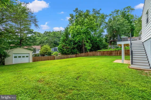 $1,450,000 | 10612 Democracy Lane, Potomac, MD 20854