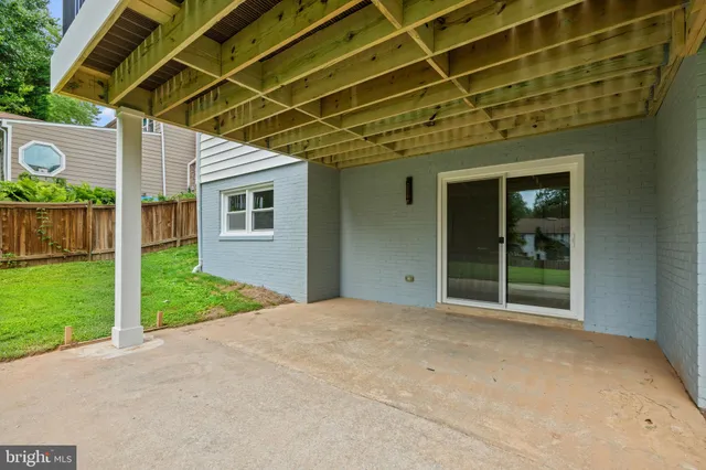 $1,450,000 | 10612 Democracy Lane, Potomac, MD 20854