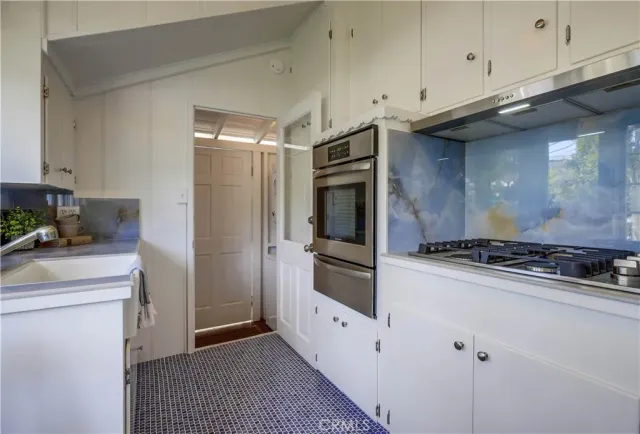 $2,850,000 | 464 Agate Street, Laguna Beach, CA 92651